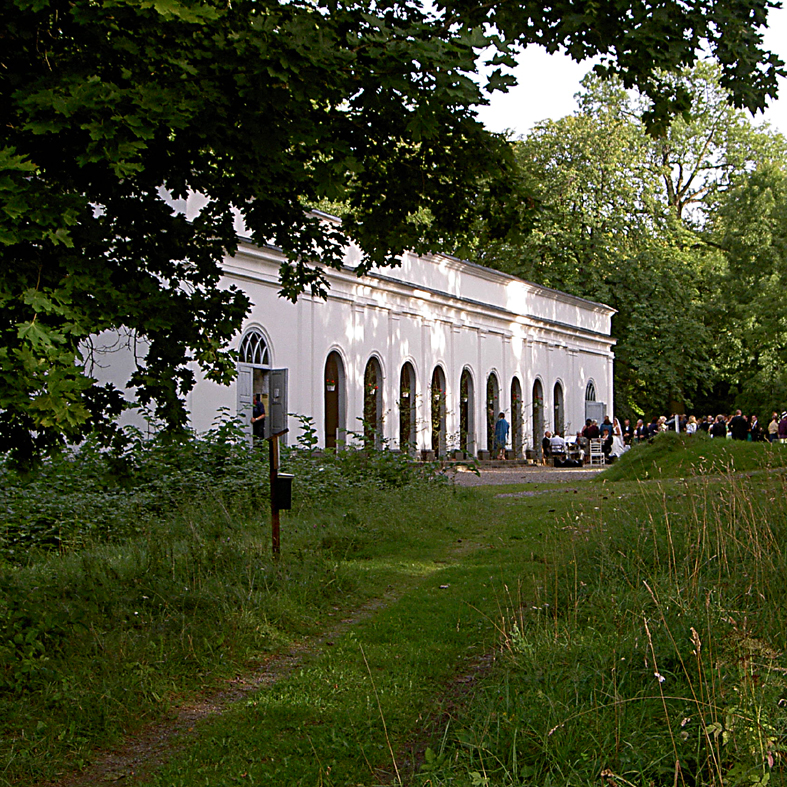 Högbrunnen, ursprungskällan på Norden äldsta hälsobrunn, Medevi Brunn